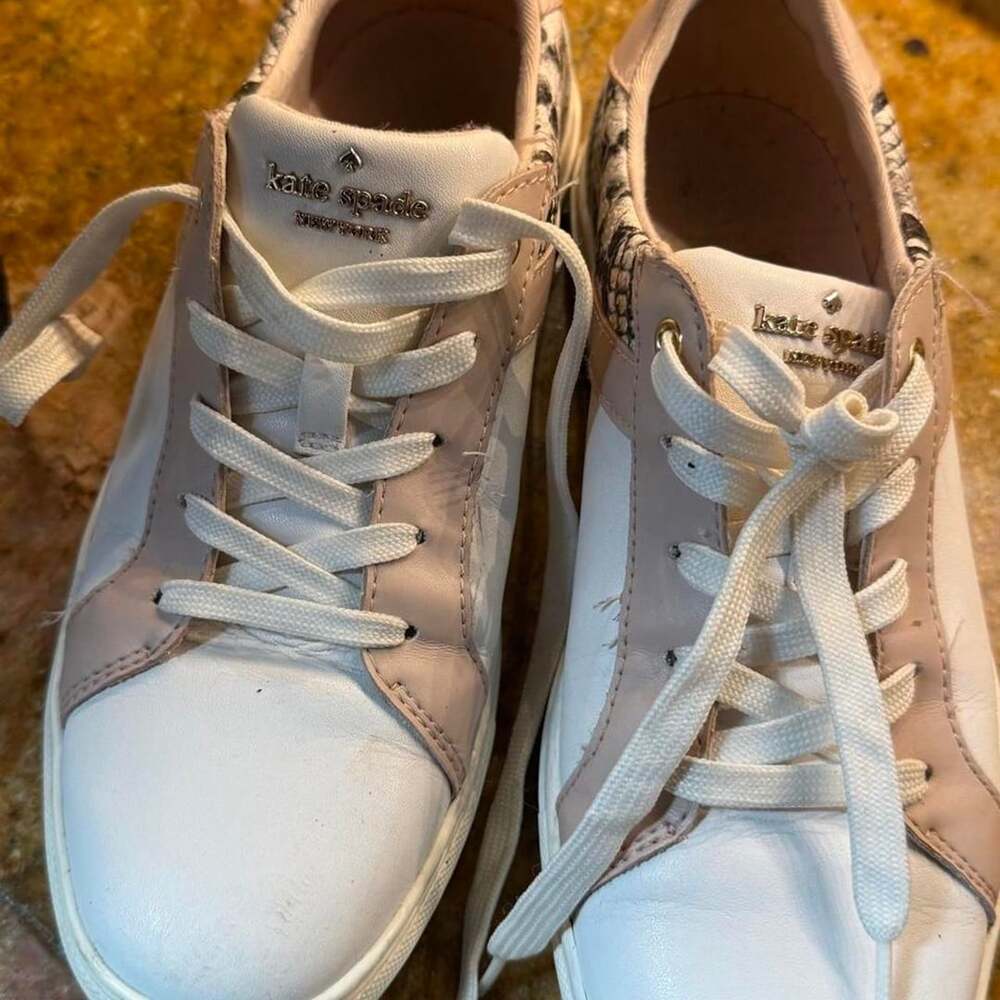 Kate Spade New York Low Top Sneakers White Blush Pink Snakeskin